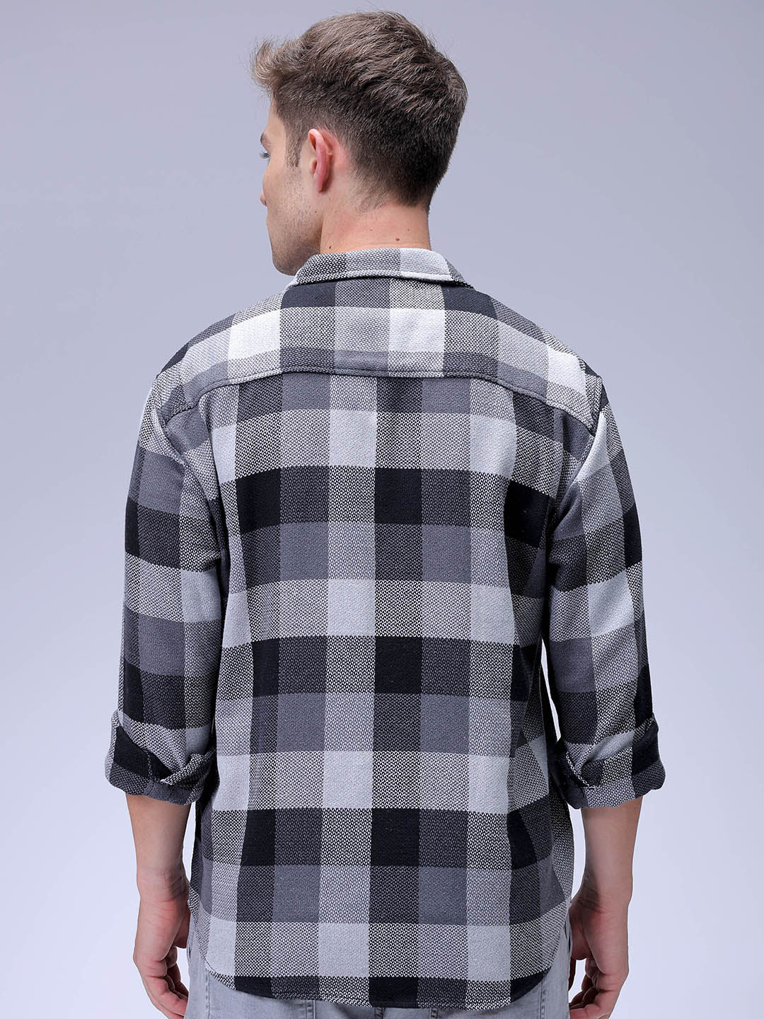 Men's Grey Relaxed Fit Checkered Casual Shirt - Image 6