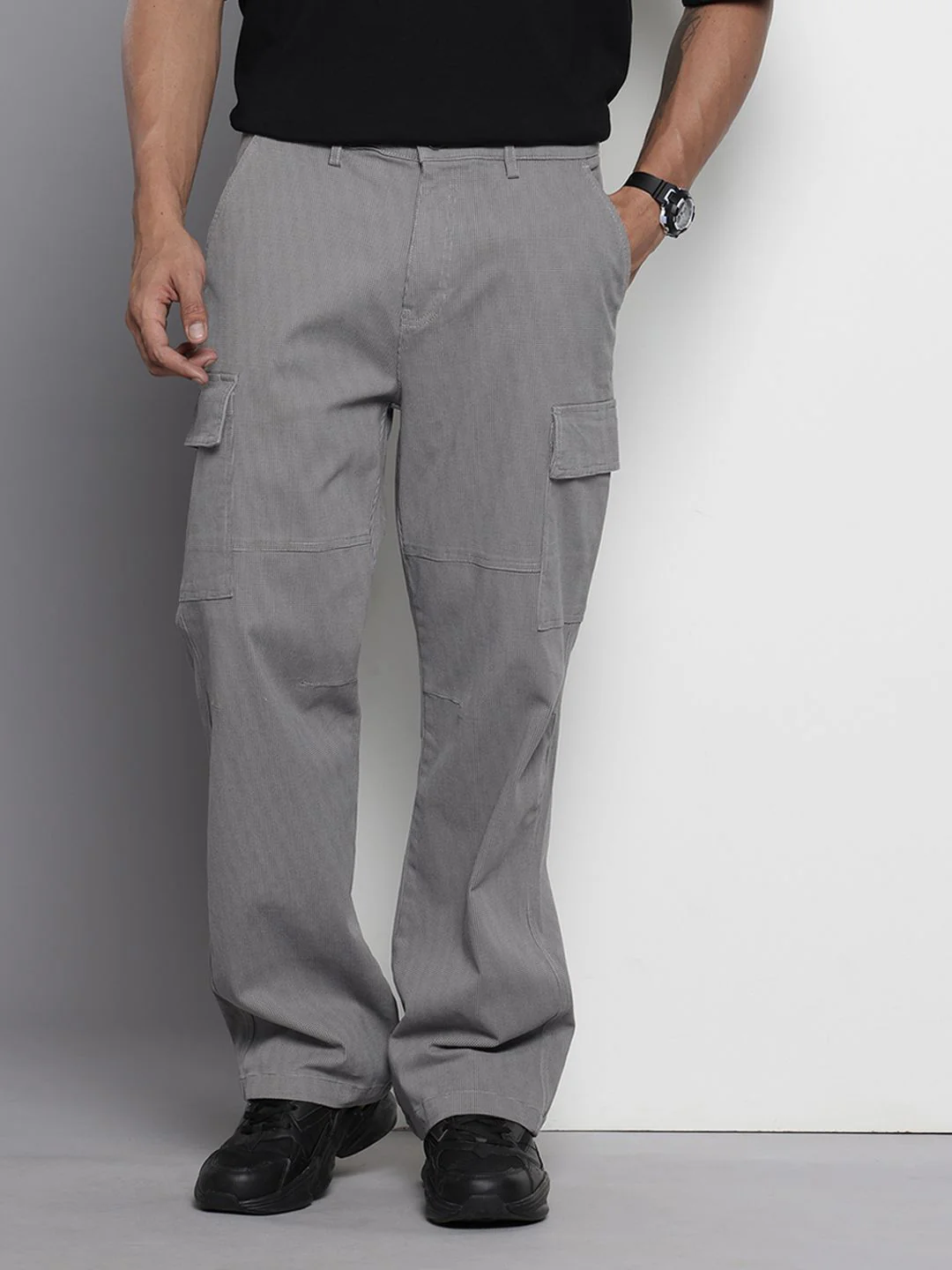 Men's Grey Relaxed Fit Geometric Print Utility Cargo - Image 4