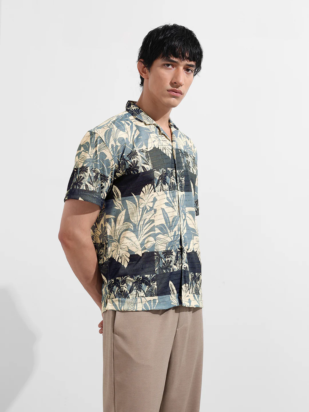 Men's Grey Relaxed Fit Printed Resort Shirt - Image 3