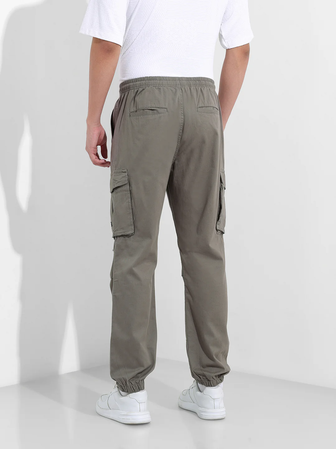 Men's Stone Grey Relaxed Fit Solid Utility Cargo - Image 4