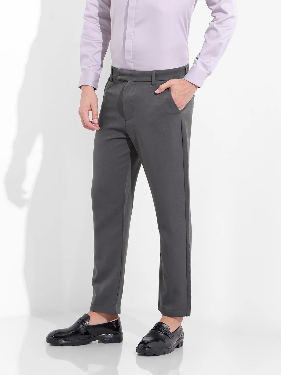 Men's Grey Slim Fit Solid Casual Trouser - Image 2