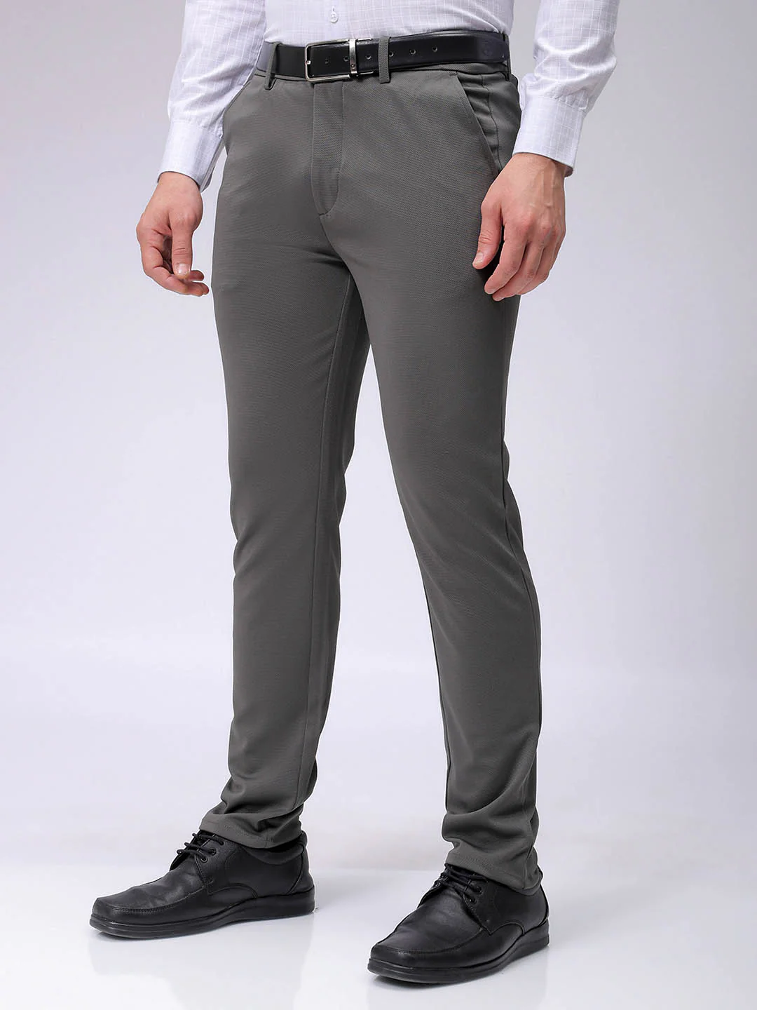 Men's Vetiver Slim Fit Textured Formal Trouser - Image 2