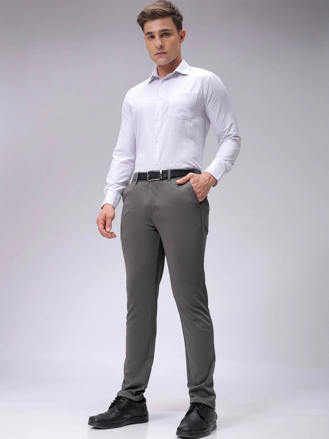 Men's Vetiver Slim Fit Textured Formal Trouser - Image 3
