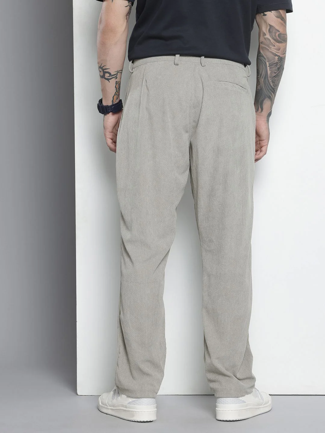 Men's Light Grey Regular Fit Textured Casual Trouser - Image 4