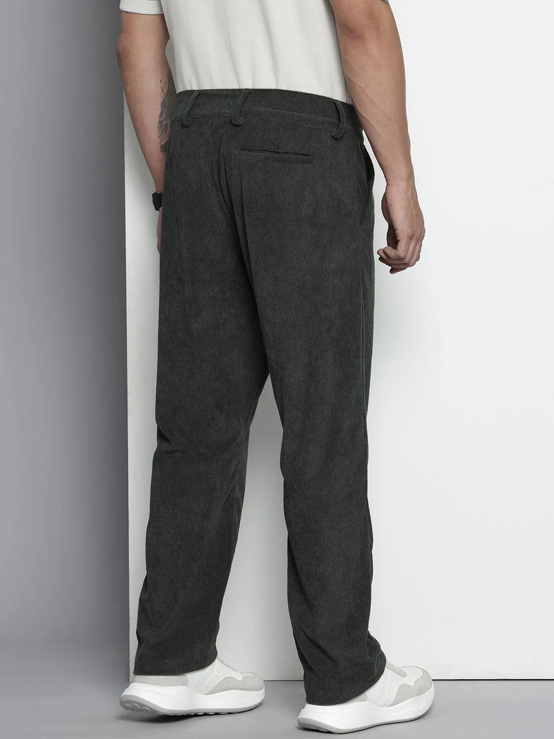 Men's Dark Grey Regular Fit Textured Casual Trouser - Image 4