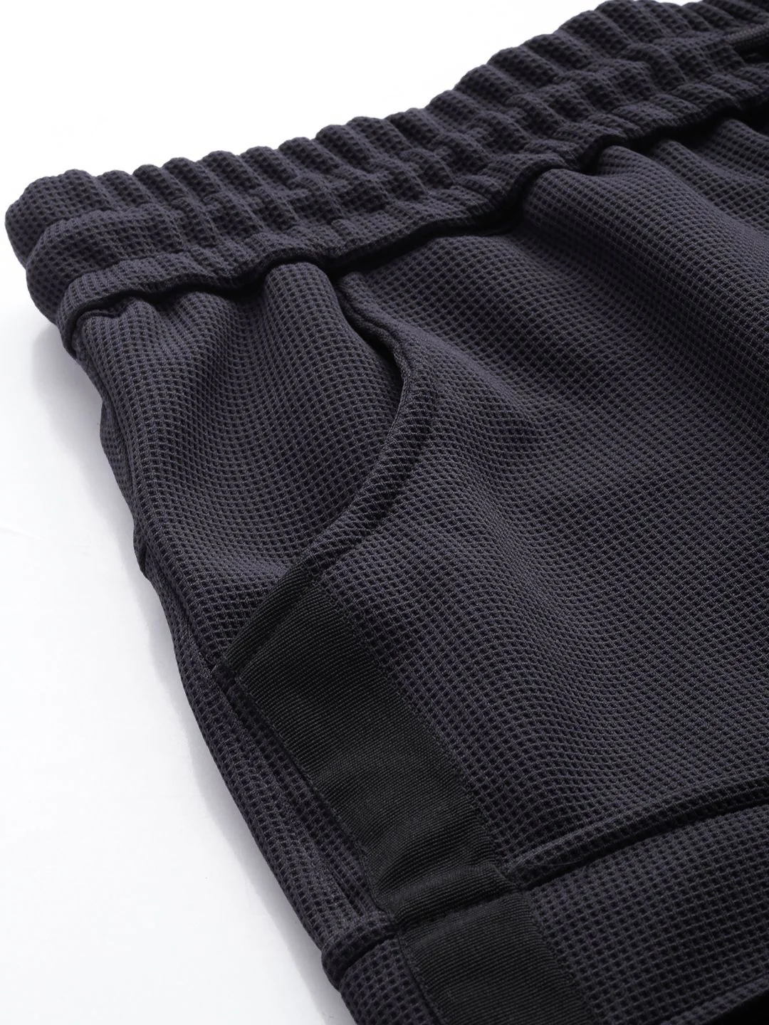 Men's Dark Grey Relaxed Fit Solid Utility Cargo - Image 5