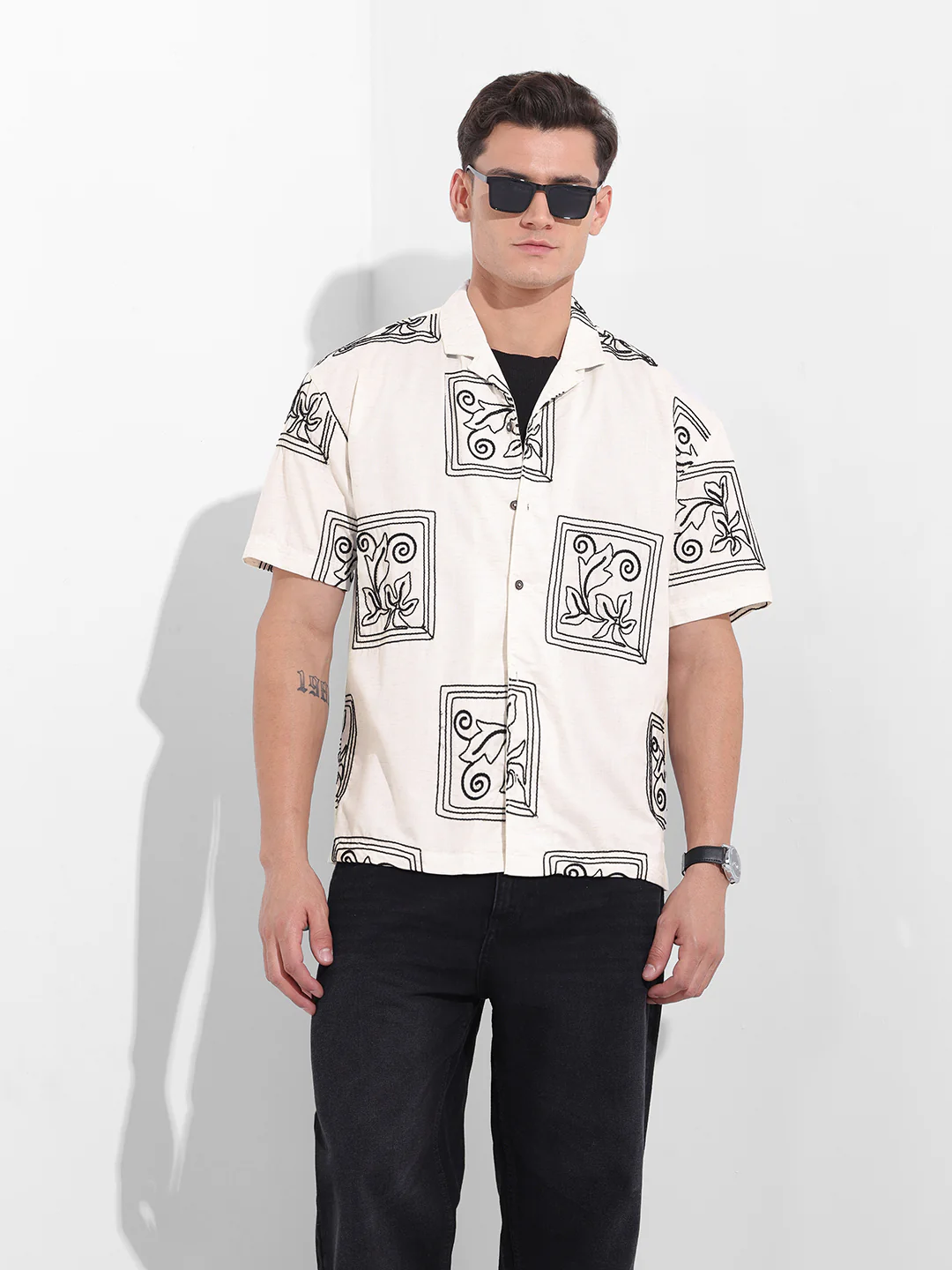 Men's Beige Relaxed Fit Textured Embroidered Shirt - Image 2