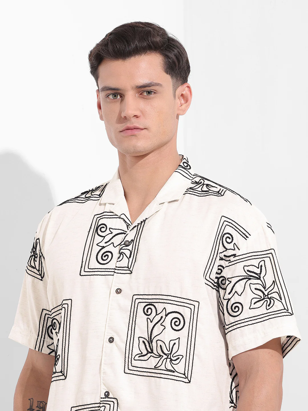 Men's Beige Relaxed Fit Textured Embroidered Shirt - Image 6