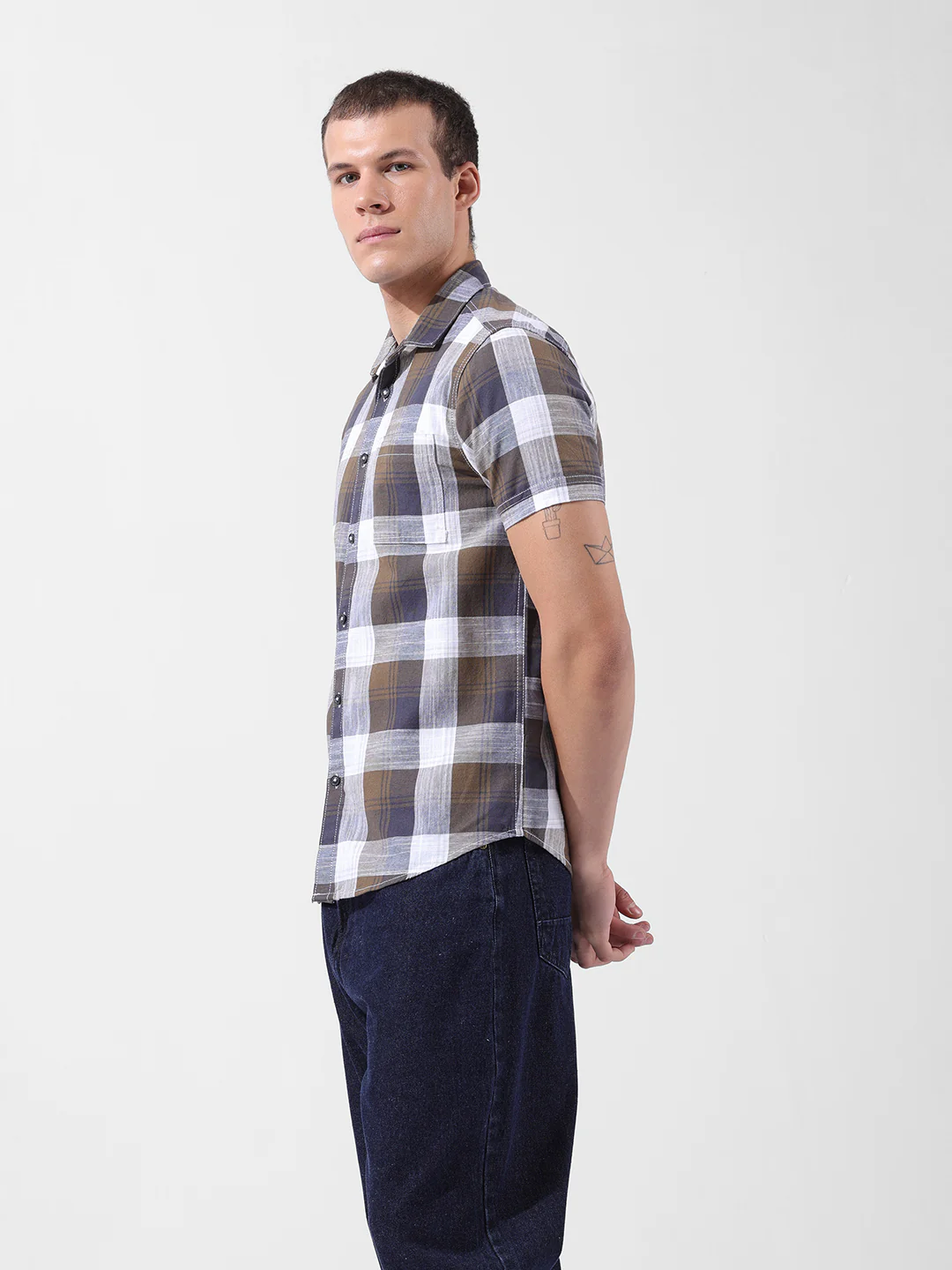 Men's Khaki Slim Fit Checked Casual Shirt - Image 4