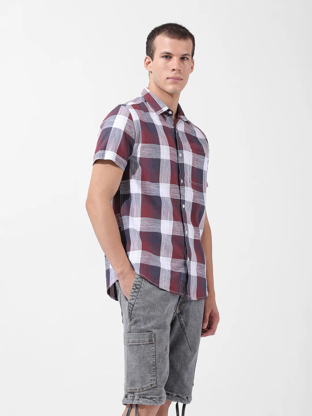 Men's Maroon Slim Fit Checked Casual Shirt - Image 2