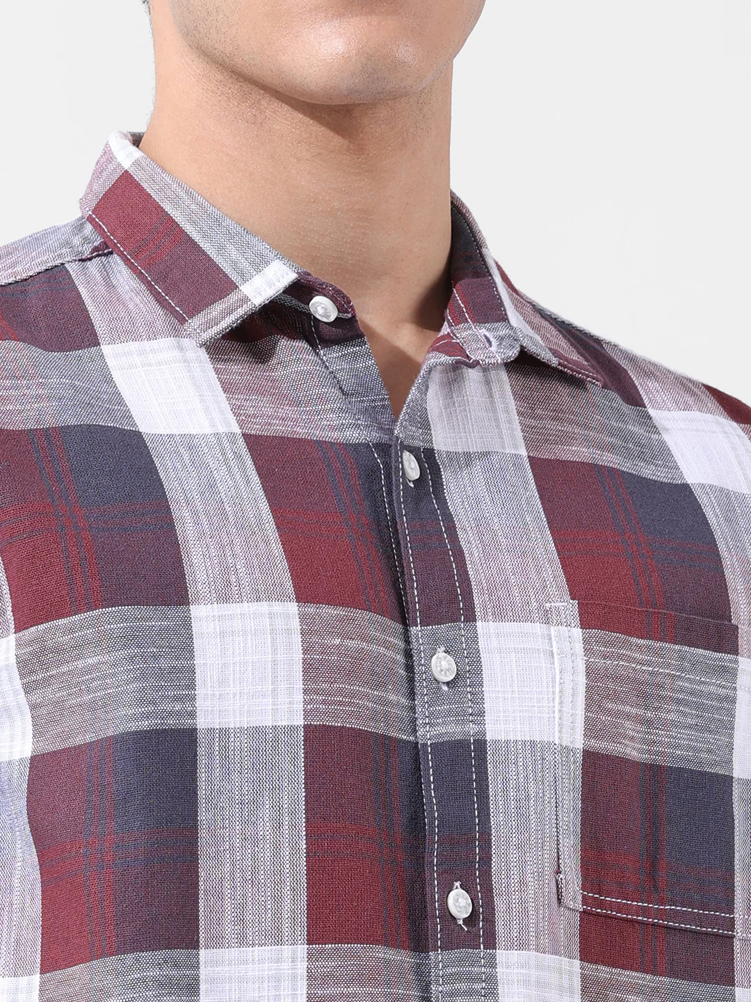 Men's Maroon Slim Fit Checked Casual Shirt - Image 3