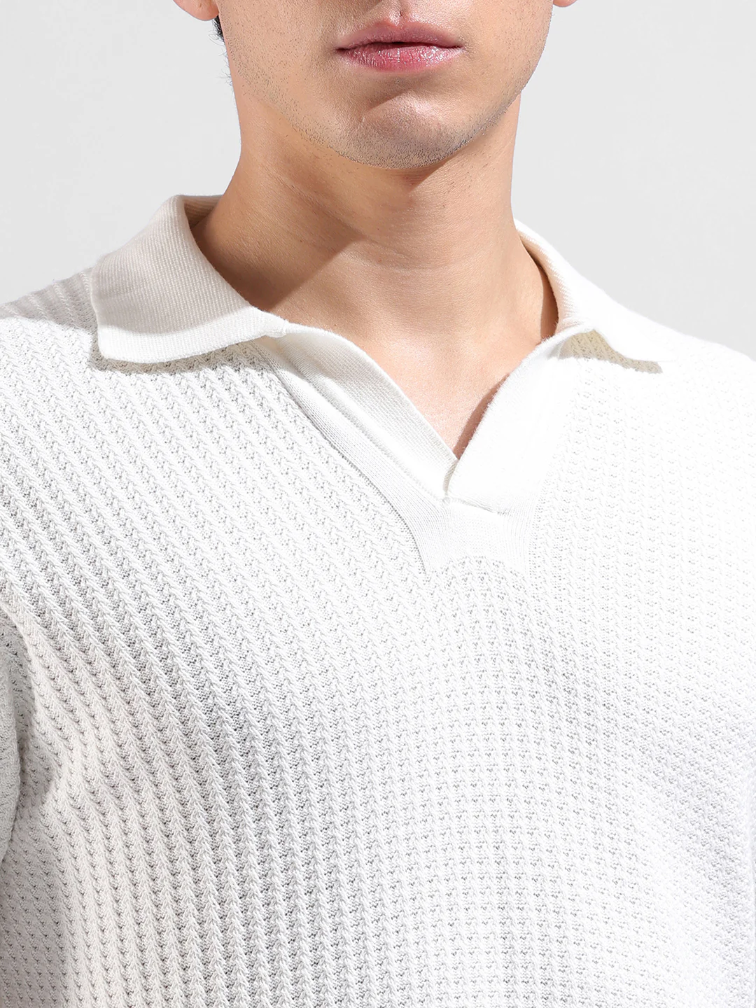 Men's White Slim Fit Solid Flat Knit T-Shirt - Image 3