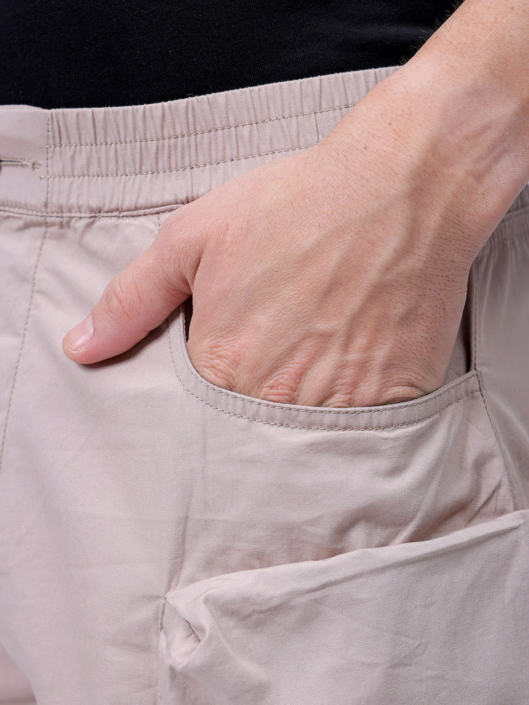 Men's Oat Milk Relaxed Fit Solid Utility Shorts - Image 7