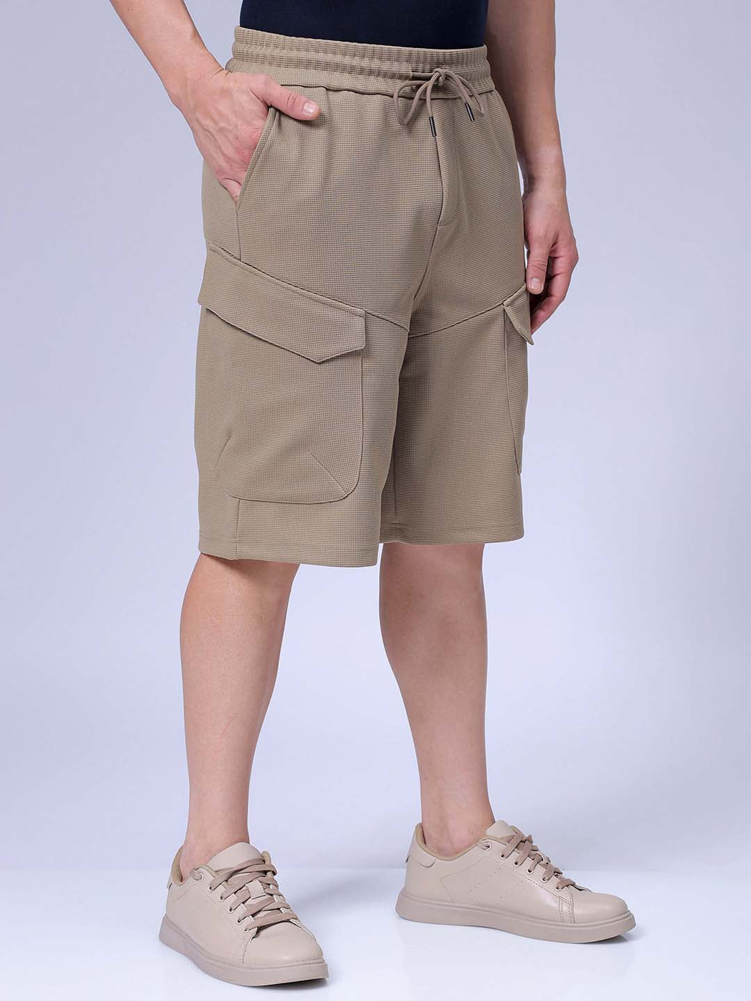 Men's Elmwood Relaxed Fit Textured Utility Shorts - Image 3