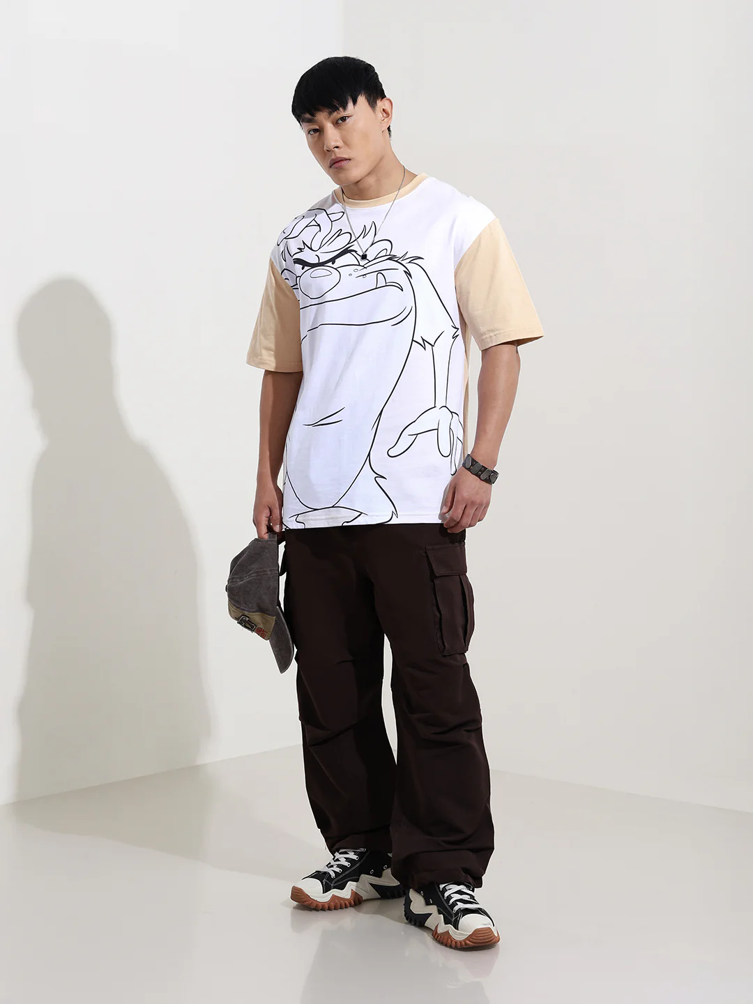 Men's Beige Boxy Fit Character Looney Tunes  Printed Crew Neck T-Shirt - Image 2