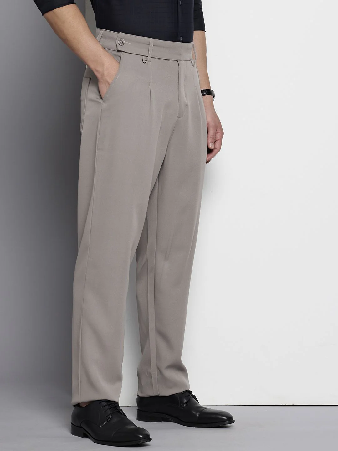 Men's Cloud Grey Loose Fit Solid Casual Trouser - Image 2