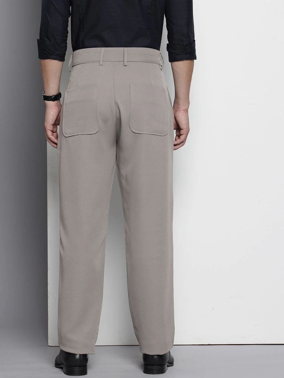 Men's Cloud Grey Loose Fit Solid Casual Trouser - Image 3