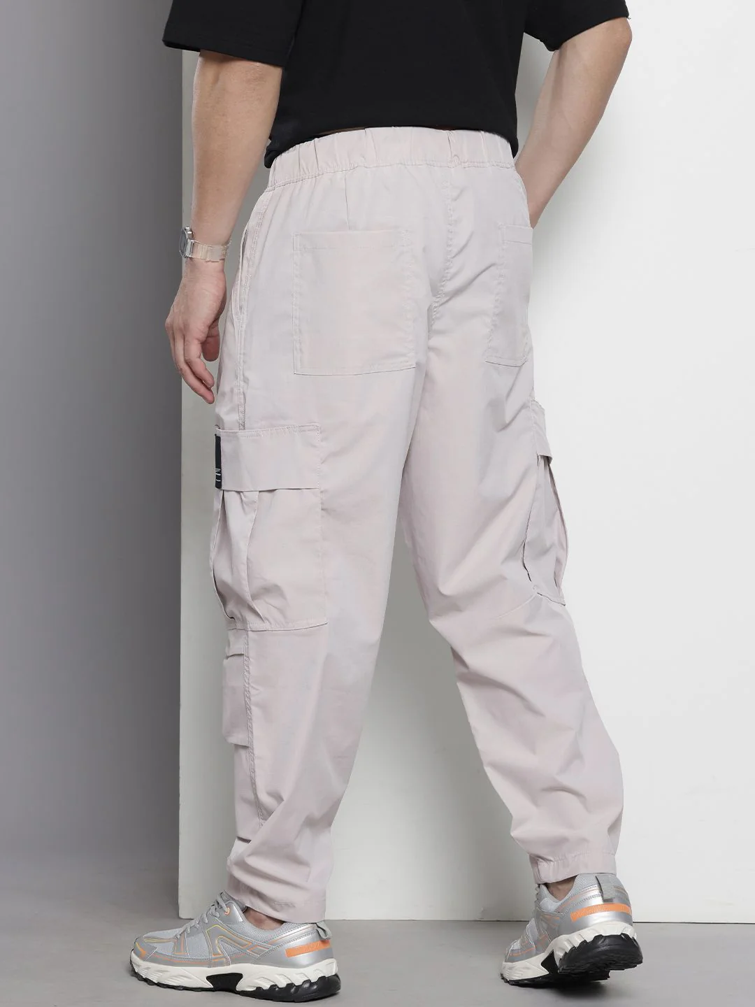 Men's Ice Grey Loose Fit Textured Utility Cargo - Image 3