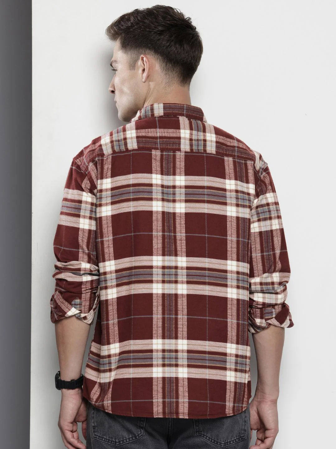 Men's Maroon Regular Fit Checked Casual Shirt - Image 4