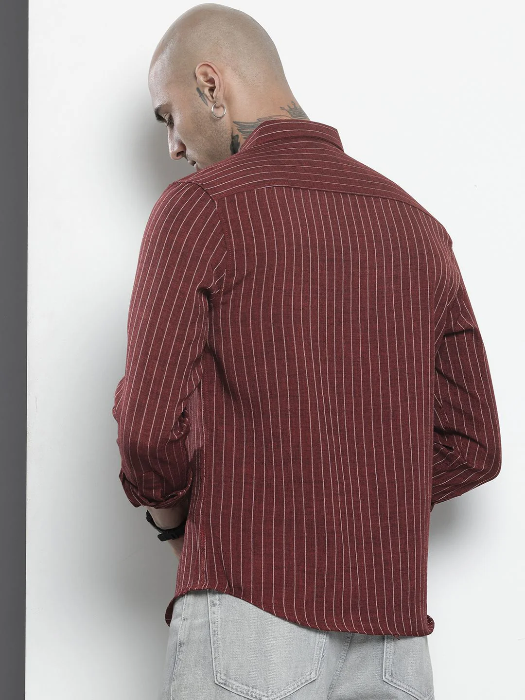 Men's Maroon Slim Fit Striped Casual Shirt - Image 3