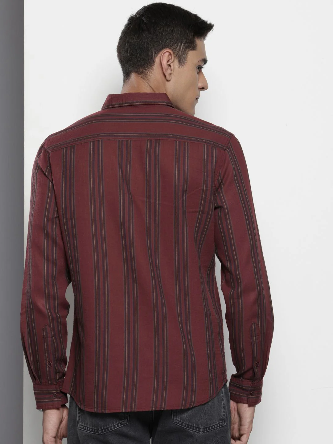 Men's Maroon Slim Fit Striped Casual Shirt - Image 4
