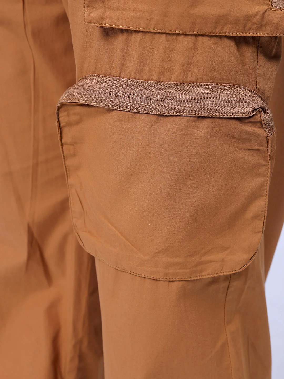 Men's Dark Mustard Relaxed Fit Solid Utility Jogger - Image 8