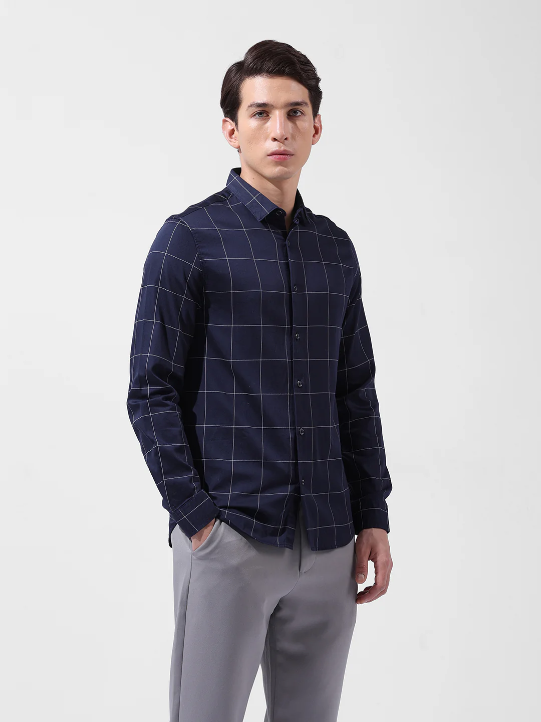 Men's Navy Blue Slim Fit Checked Casual Shirt - Image 3