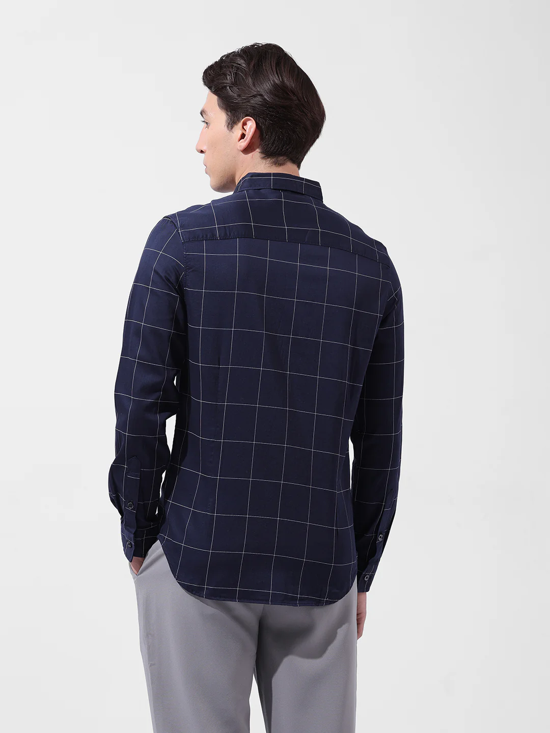 Men's Navy Blue Slim Fit Checked Casual Shirt - Image 4