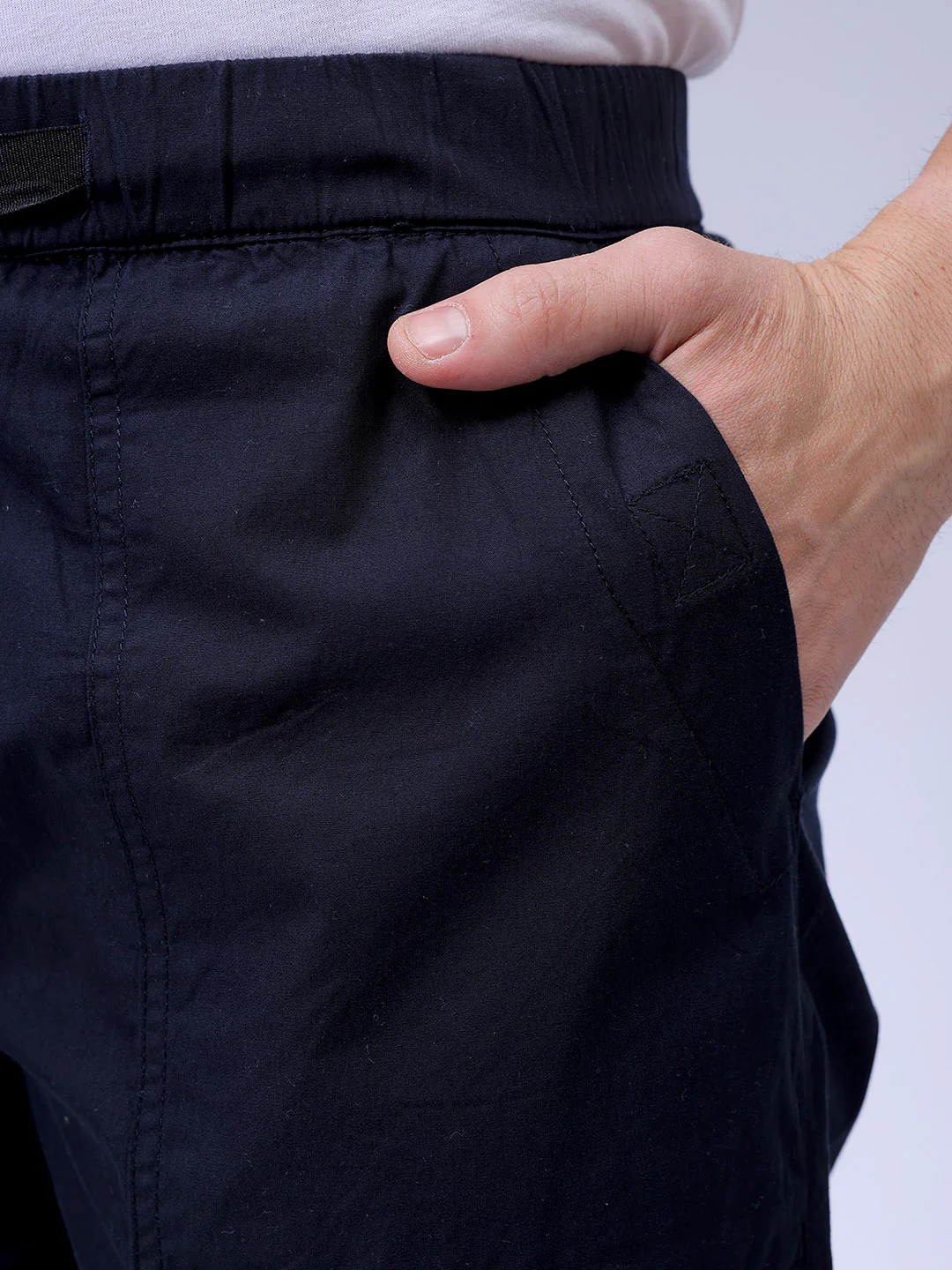 Men's Navy Loose Fit Solid Casual Jogger - Image 7