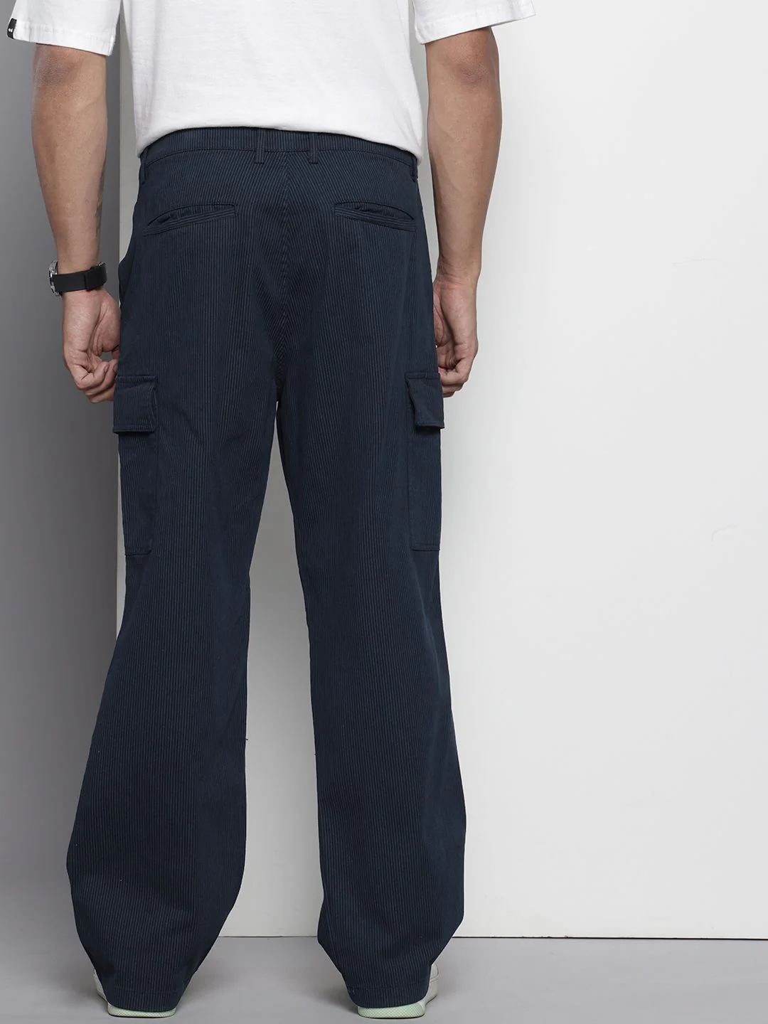 Men's Navy Relaxed Fit Geometric Print Utility Cargo - Image 3