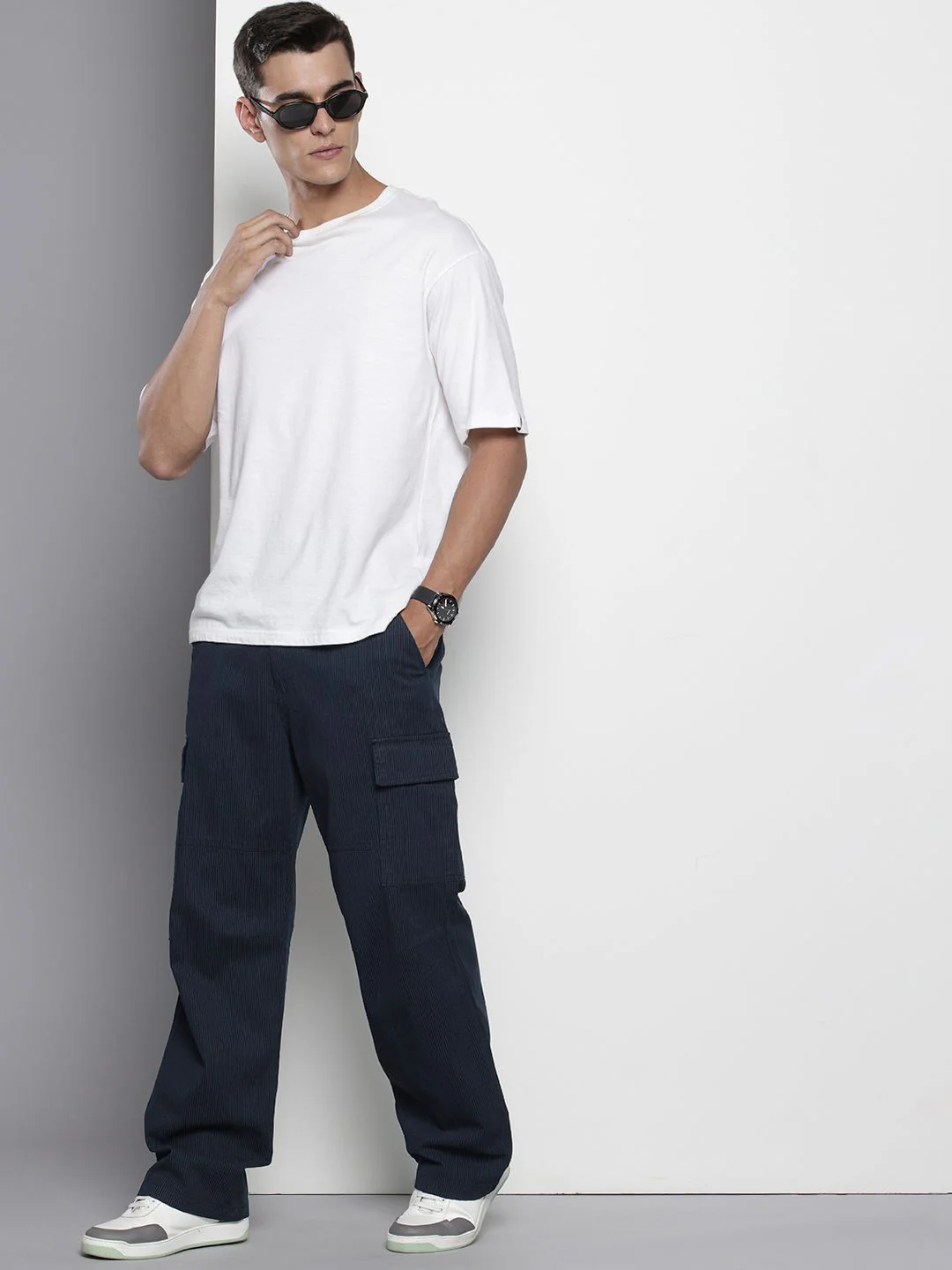 Men's Navy Relaxed Fit Geometric Print Utility Cargo - Image 4