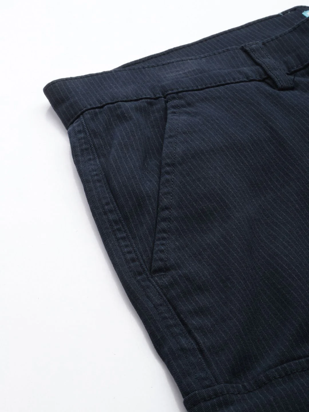Men's Navy Relaxed Fit Geometric Print Utility Cargo - Image 6