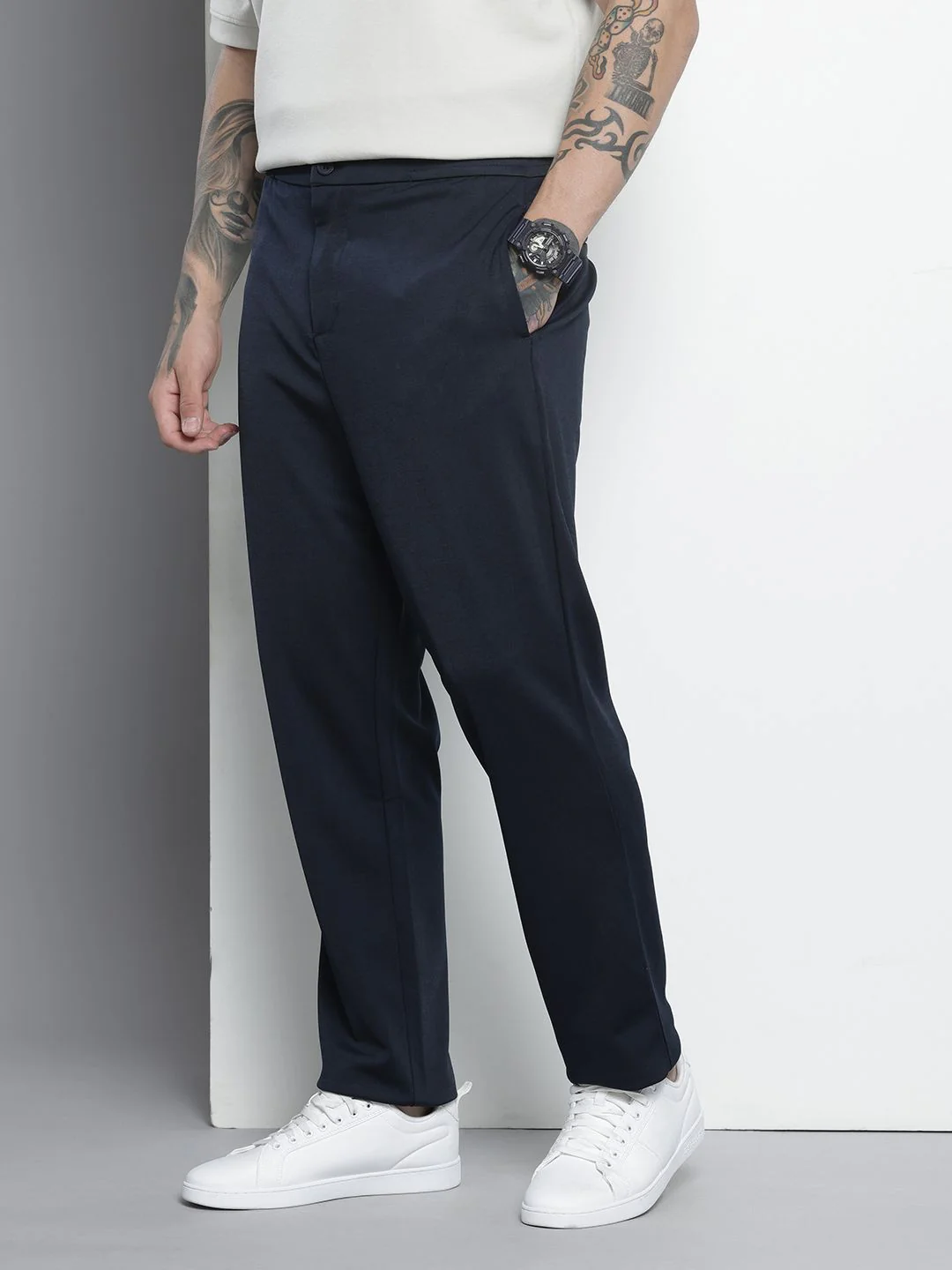 Men's Midnight Navy Relaxed Fit Solid Casual Chinos - Image 3