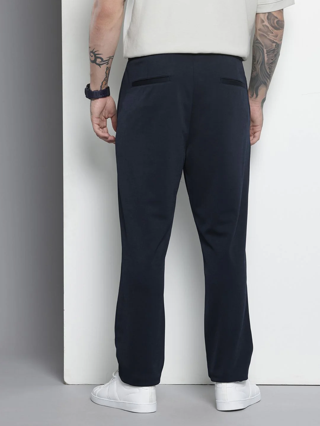 Men's Midnight Navy Relaxed Fit Solid Casual Chinos - Image 4