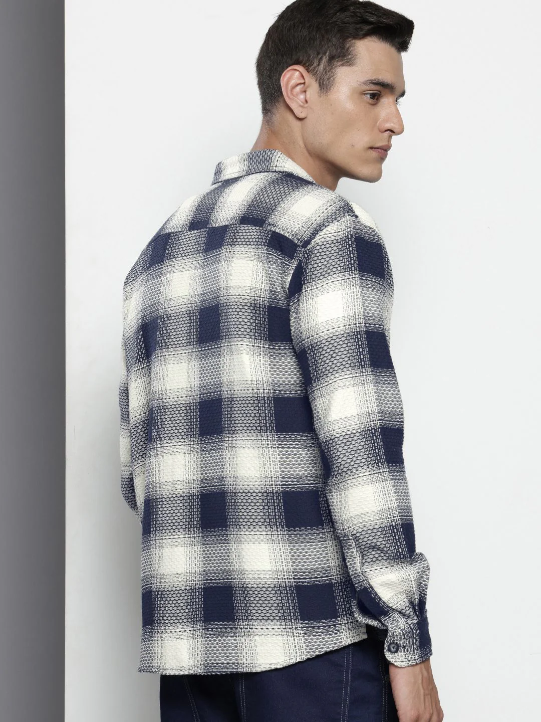 Men's Navy Relaxed Fit Textured Casual Shirt - Image 3