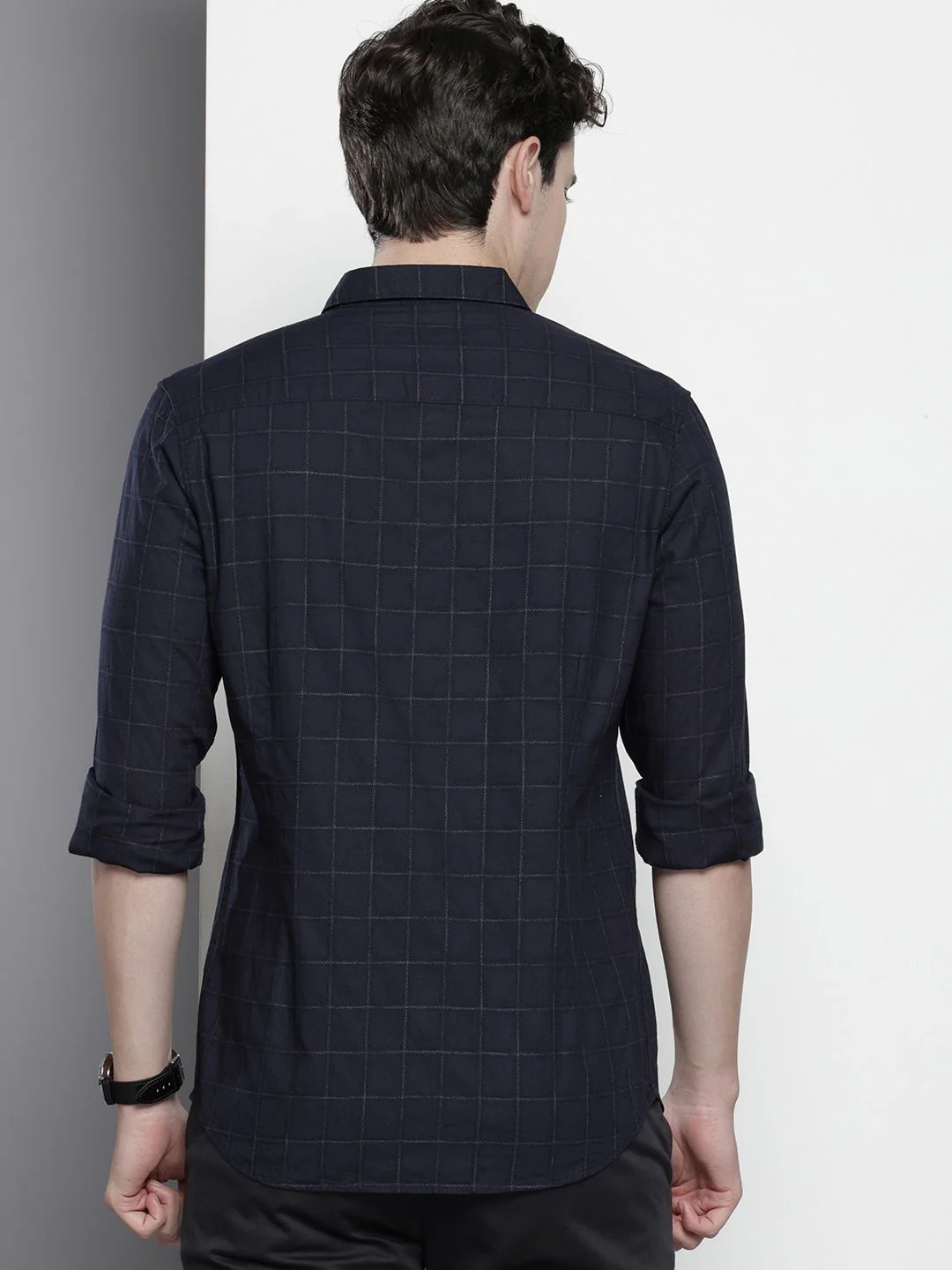 Men's Navy Blue Slim Fit Checked Casual Shirt - Image 3