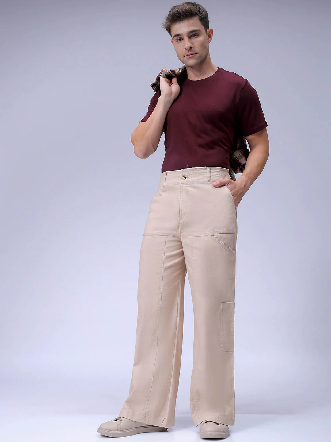 Men's Irish Cream Loose Fit Solid Casual Trouser - Image 2