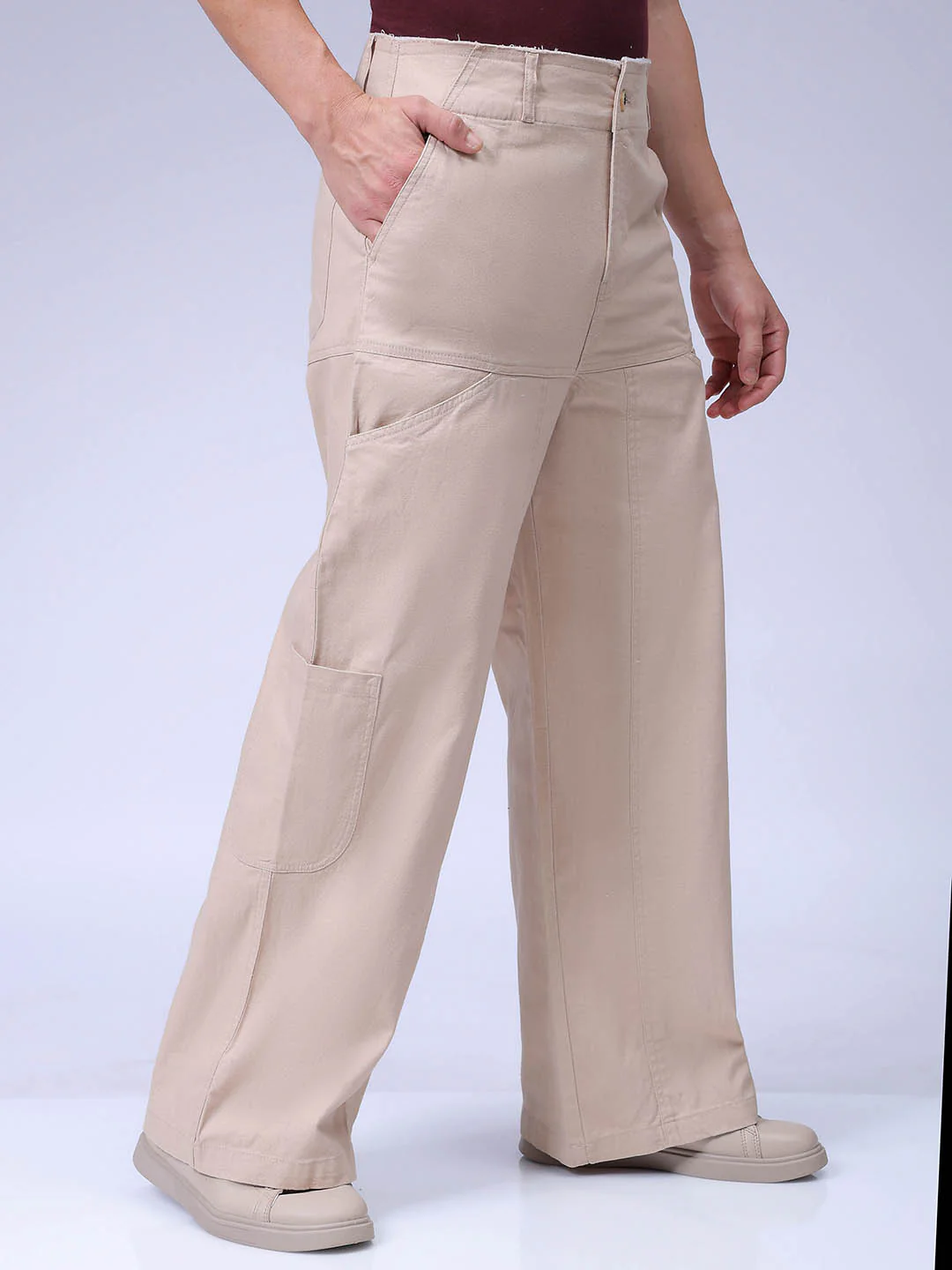 Men's Irish Cream Loose Fit Solid Casual Trouser - Image 4