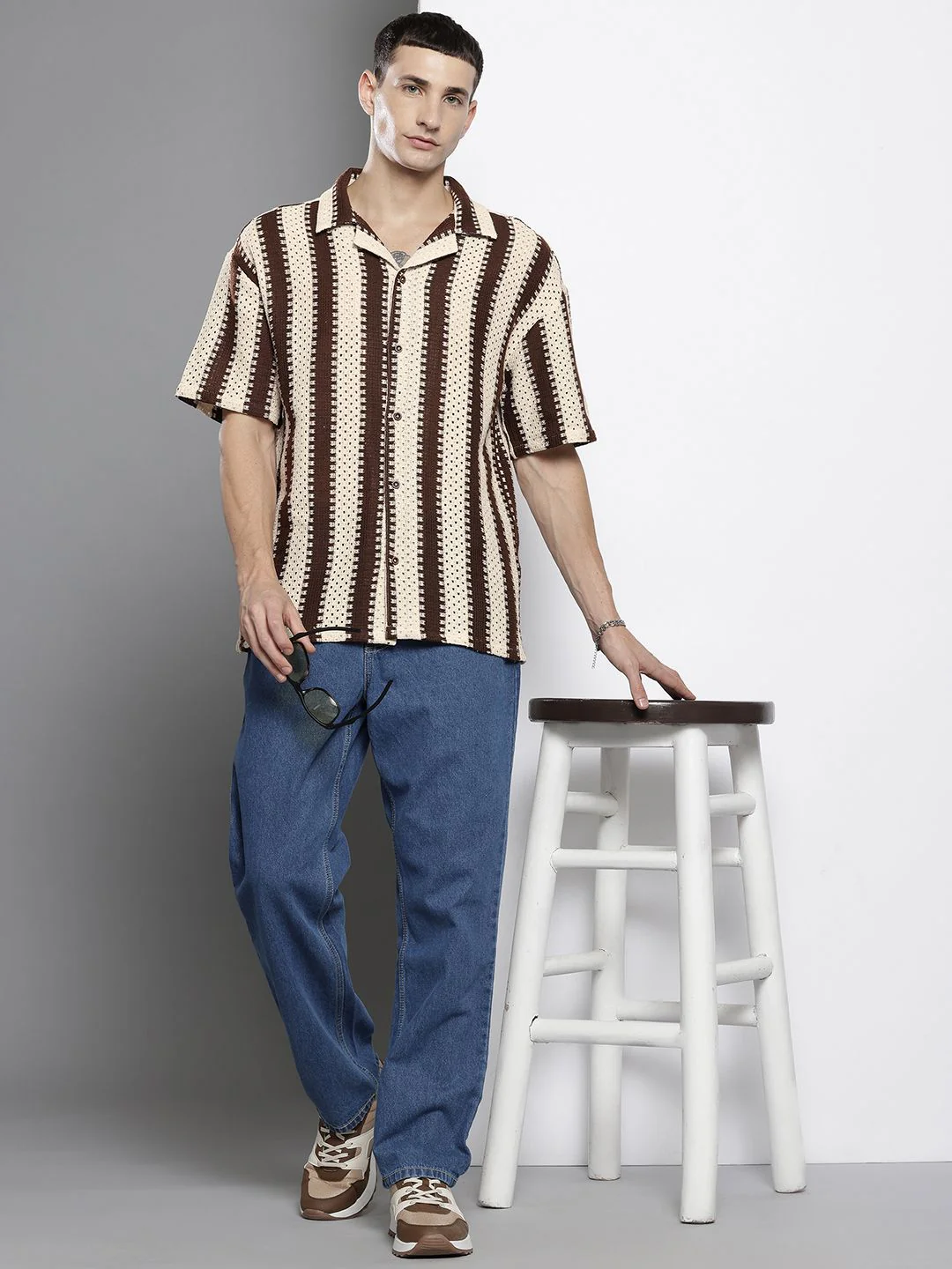 Men's Off White Relaxed Fit Textured Resort Wear Shirt - Image 3