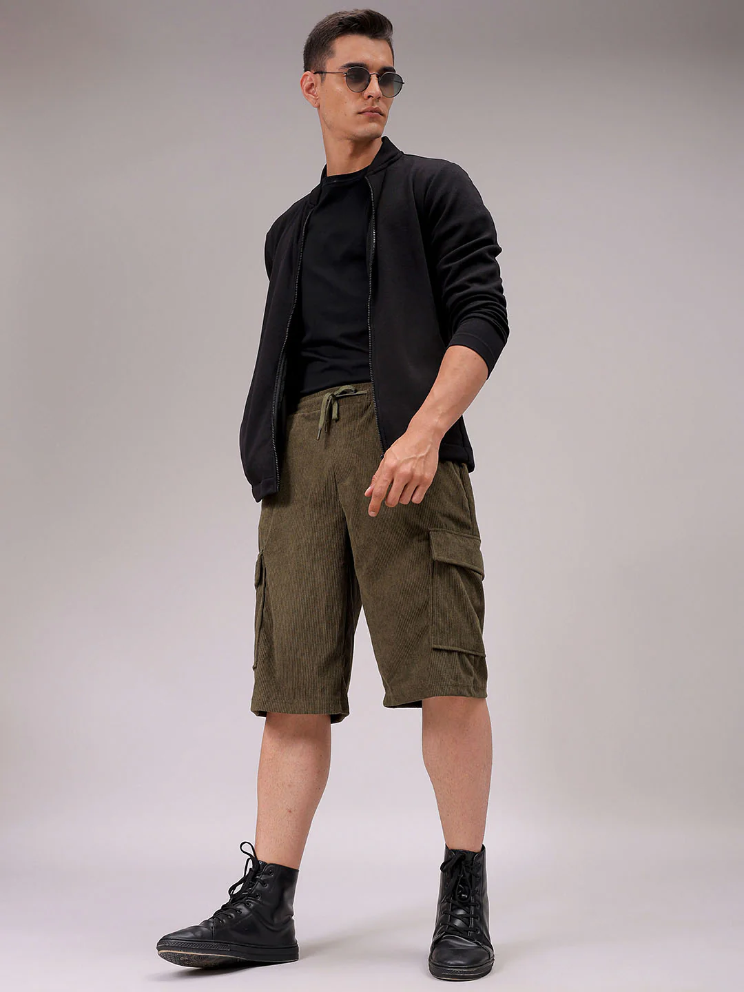 Men's Dark Olive Loose Fit Textured Utility Shorts - Image 2