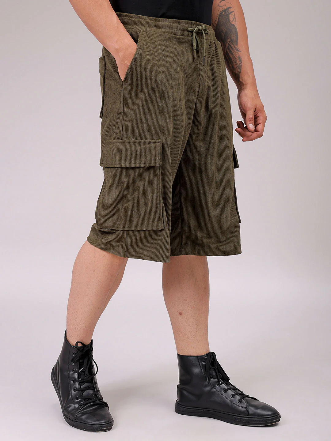 Men's Dark Olive Loose Fit Textured Utility Shorts - Image 5