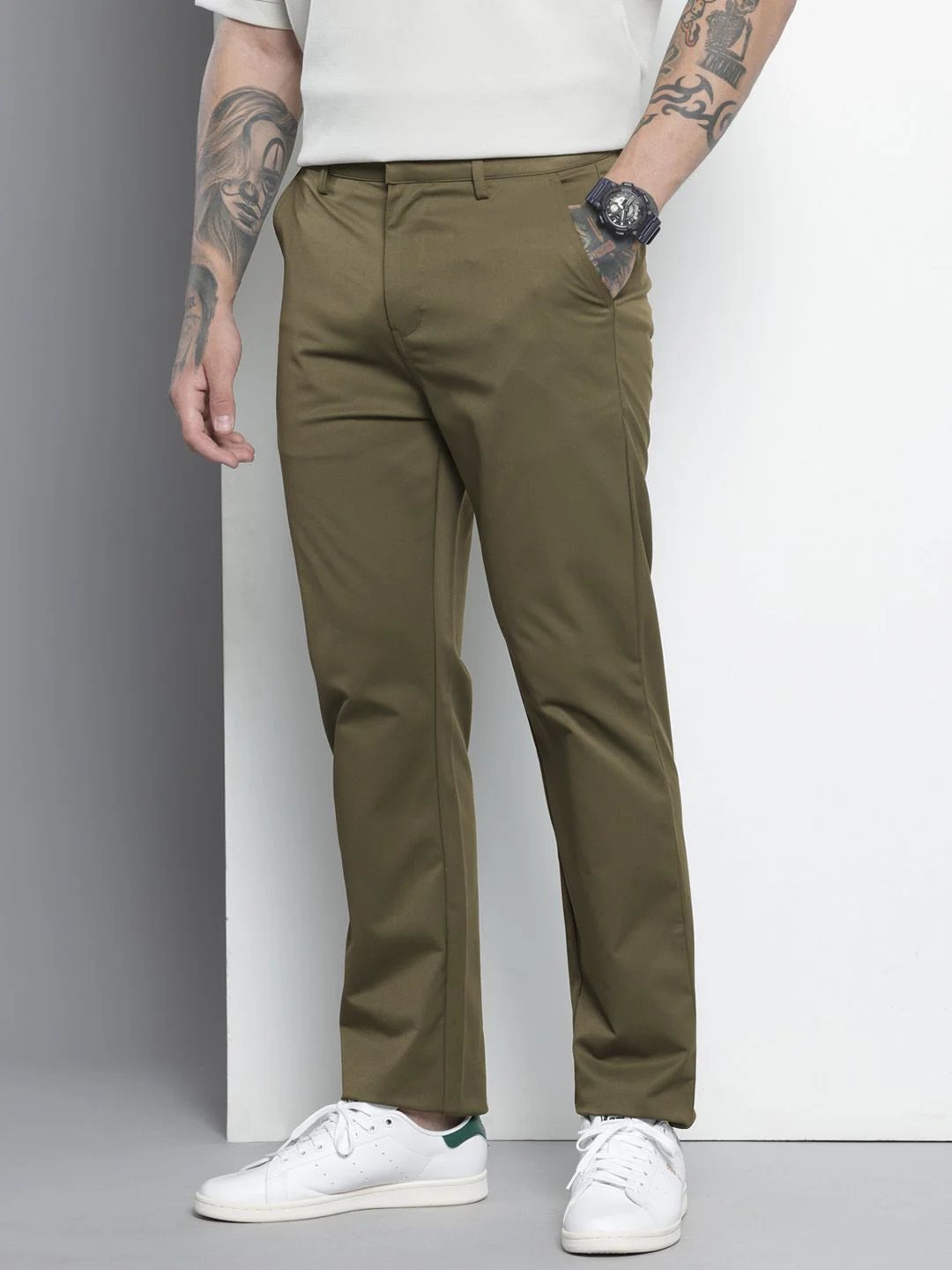 Men's Olive Regular Fit Solid Casual Trouser - Image 3