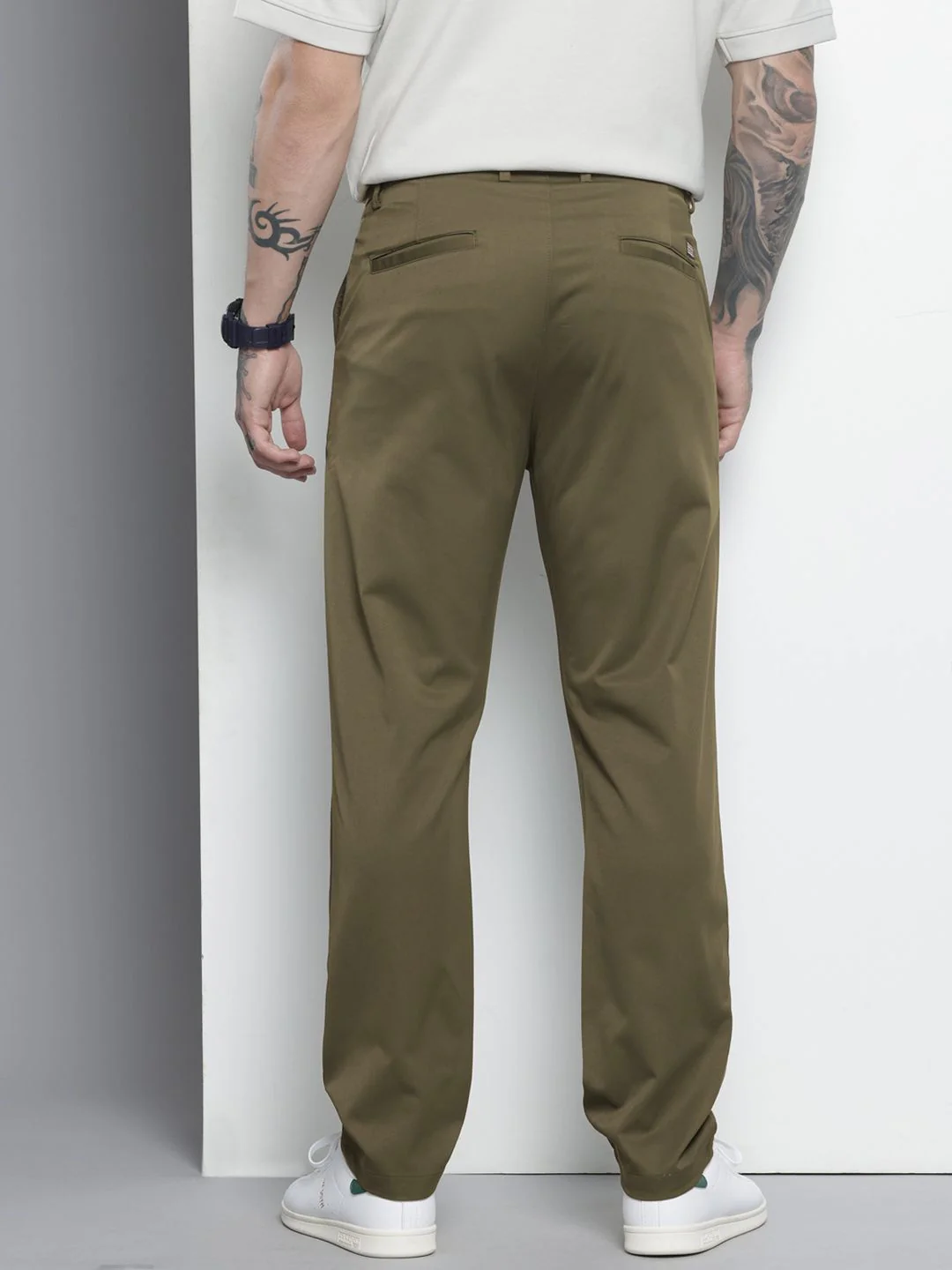 Men's Olive Regular Fit Solid Casual Trouser - Image 4