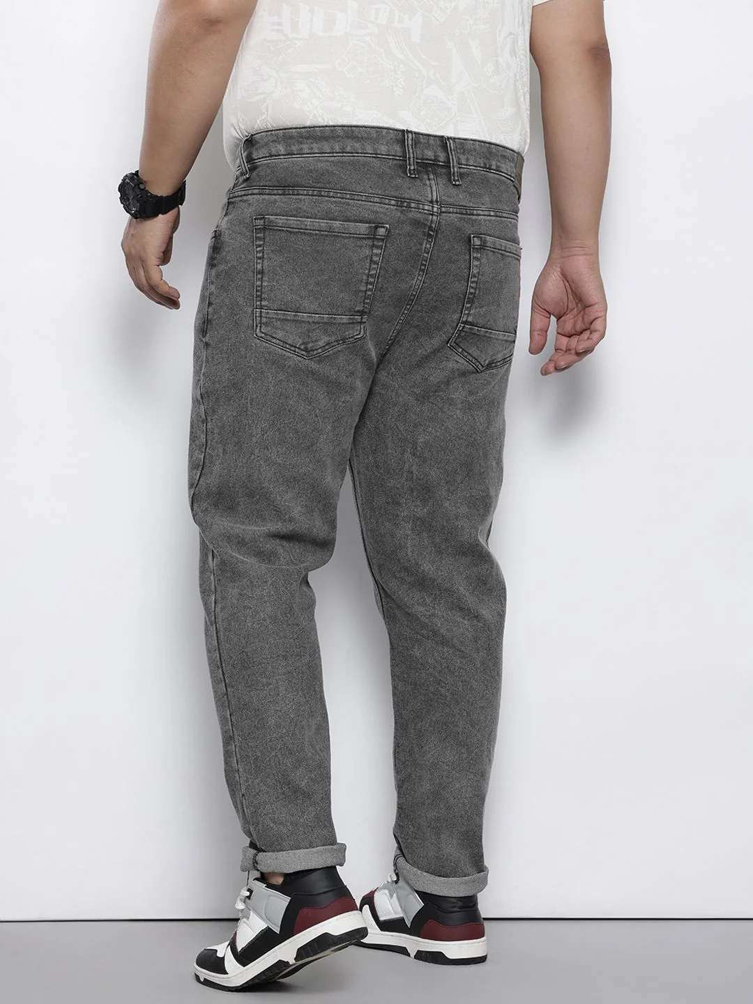 Men's Oversized Grey  Jeans - Image 4