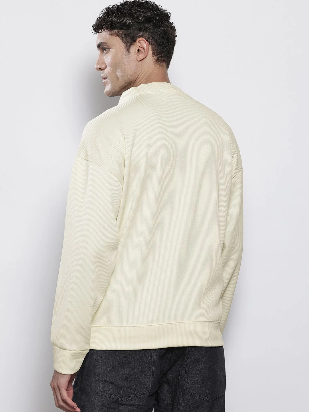 Men's Off White Oversized Fit Textured Casual Sweatshirts - Image 5