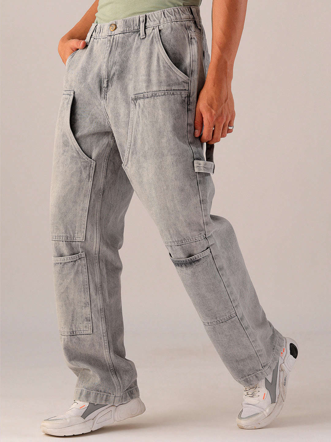 Men's Light Grey Relaxed Fit Solid Utility Jeans - Image 4