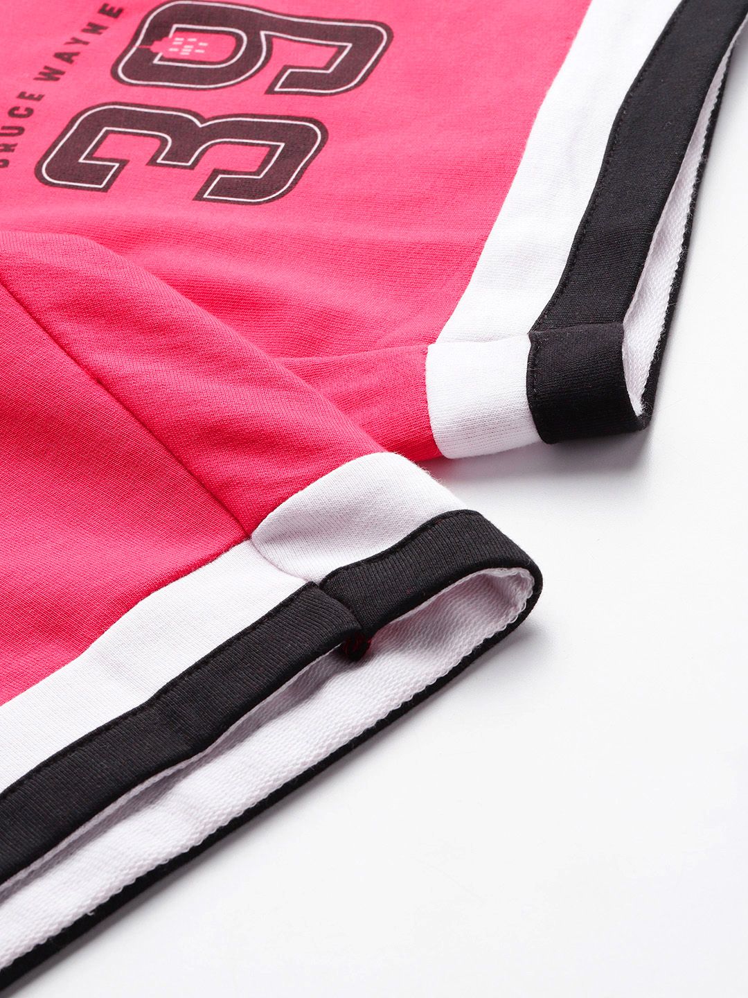 Men's Varsity Print Loose Fit Shorts - Image 7