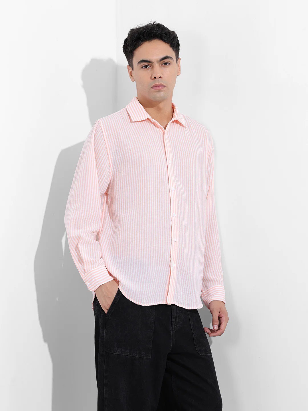 Men's Pink Relaxed Fit Striped Casual Shirt - Image 3