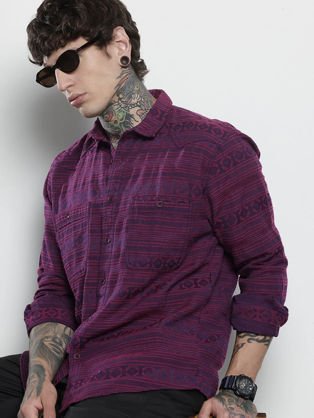 Men's Magenta Relaxed Fit Textured Casual Shirt
