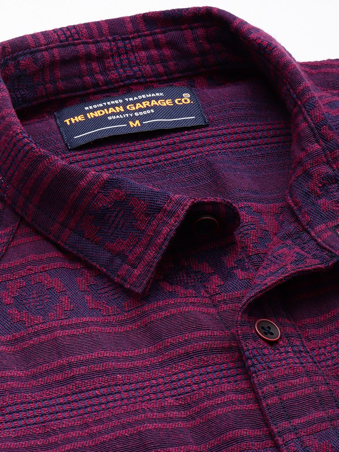 Men's Magenta Relaxed Fit Textured Casual Shirt - Image 5